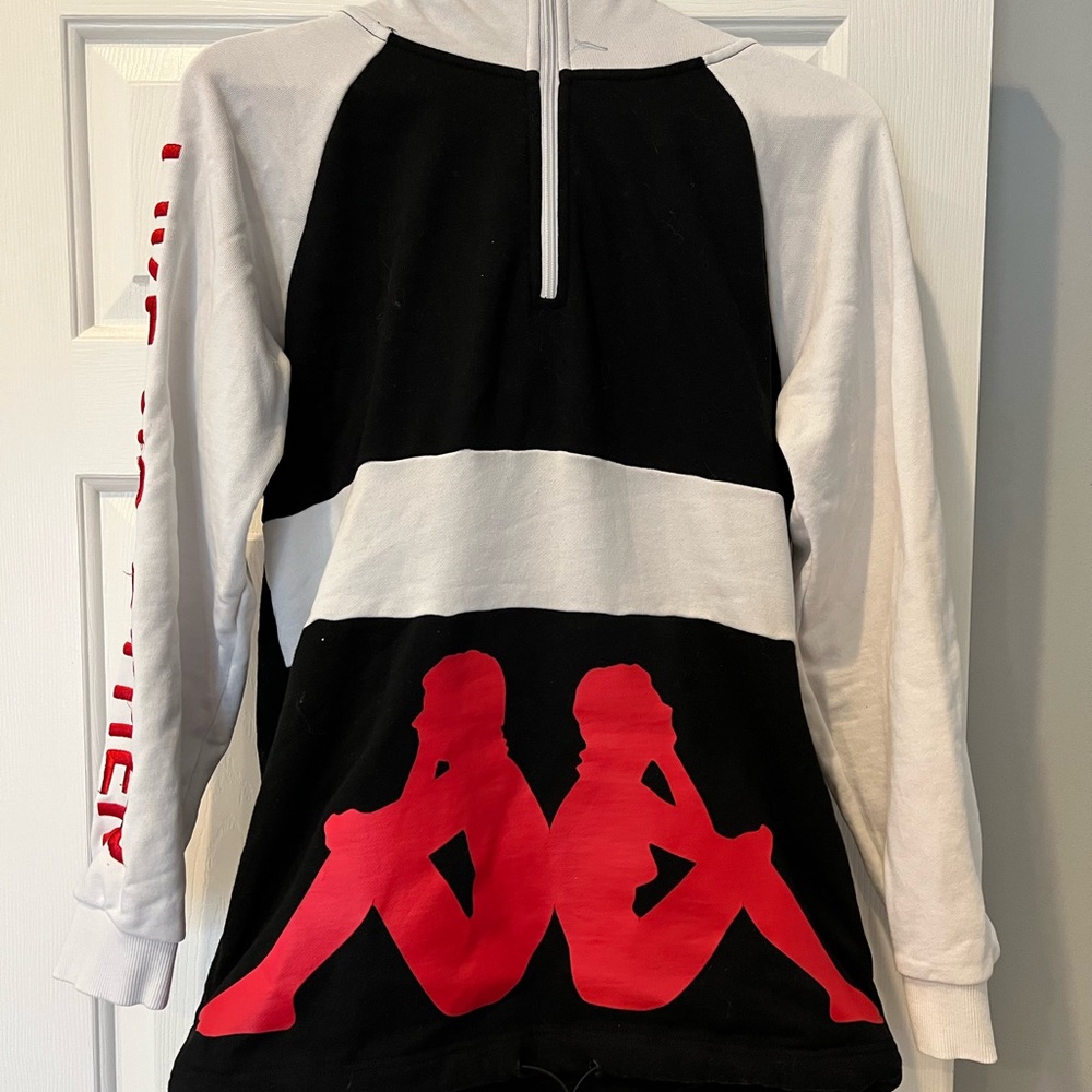 Kappa pullover. Mens small. Great shape, my son just doesn’t fit it anymore.